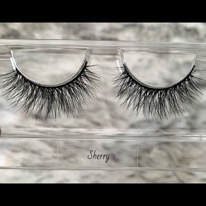 “Sherry” || Lashful Lengths Luxury Mink Eyelashes